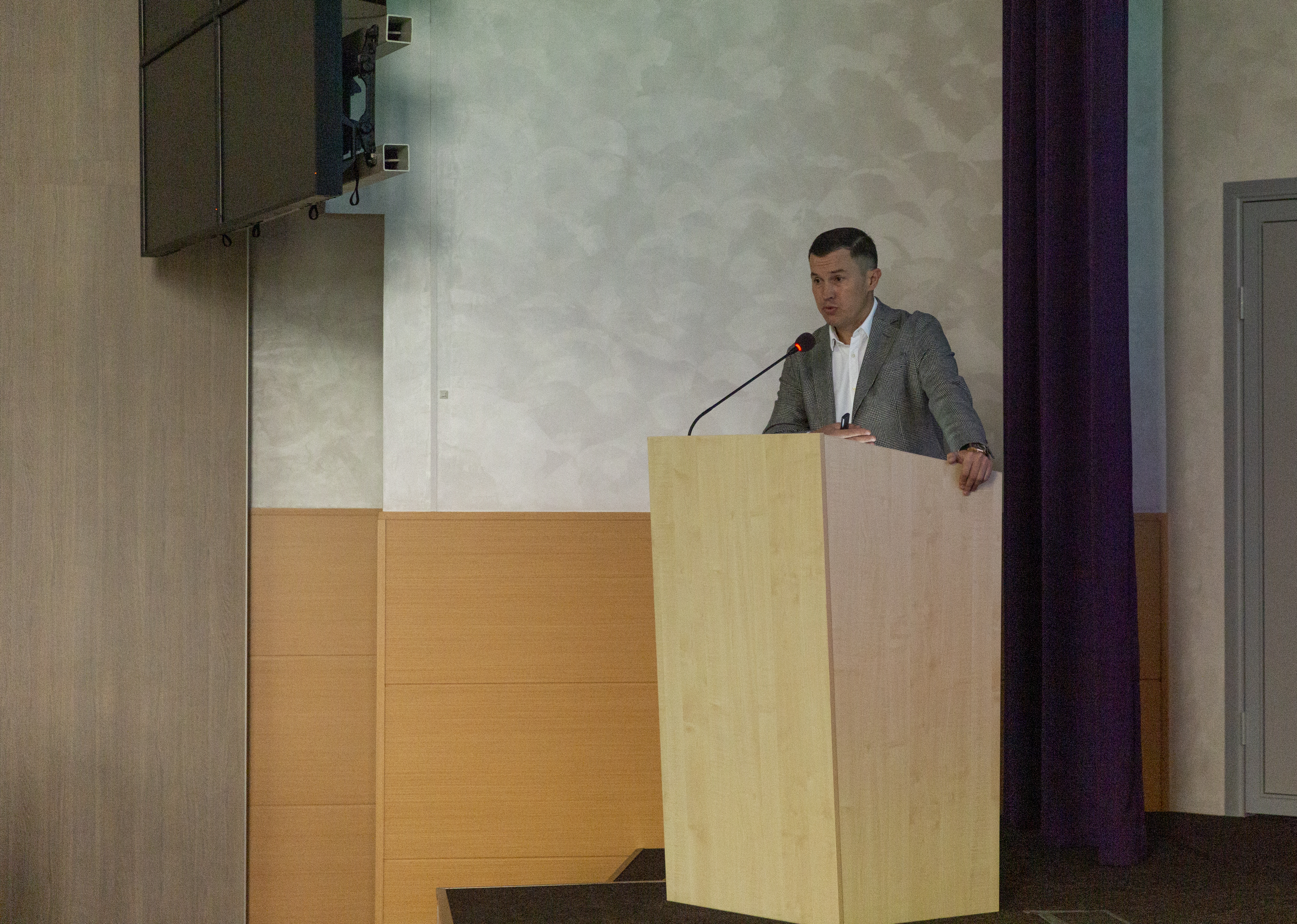 _V4B8632+.jpg _V4B8632+.jpg